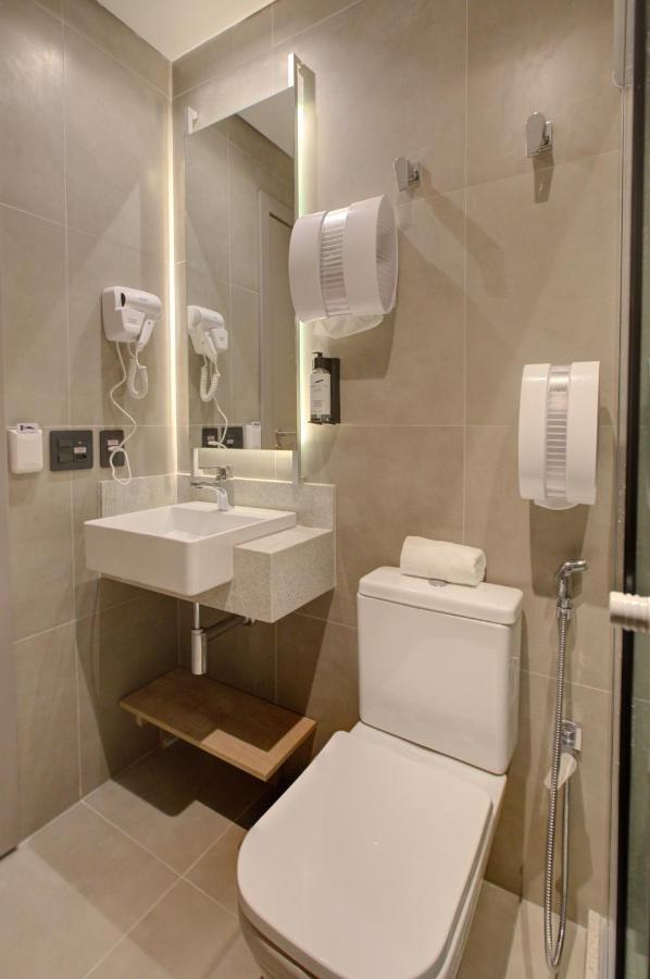 Fast Sleep Suites By Slaviero Hoteis - Hotel Dentro Do Aeroporto De Guarulhos - Terminal 2 - Desembarque Oeste Exteriör bild