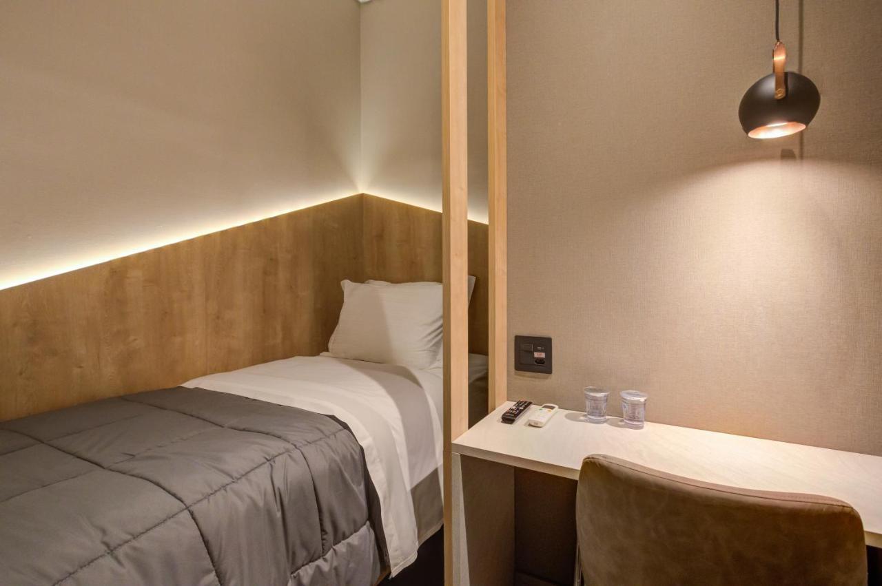 Fast Sleep Suites By Slaviero Hoteis - Hotel Dentro Do Aeroporto De Guarulhos - Terminal 2 - Desembarque Oeste Exteriör bild