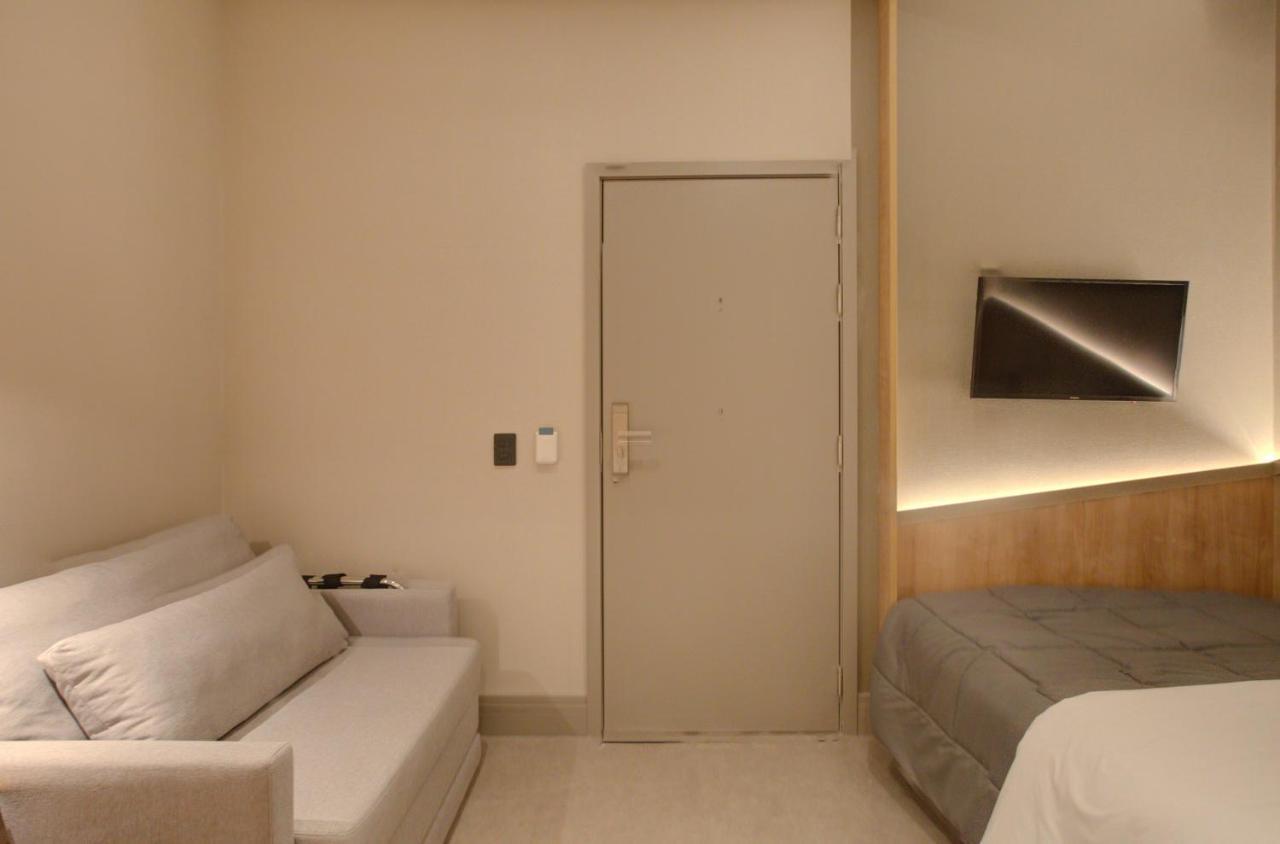 Fast Sleep Suites By Slaviero Hoteis - Hotel Dentro Do Aeroporto De Guarulhos - Terminal 2 - Desembarque Oeste Exteriör bild
